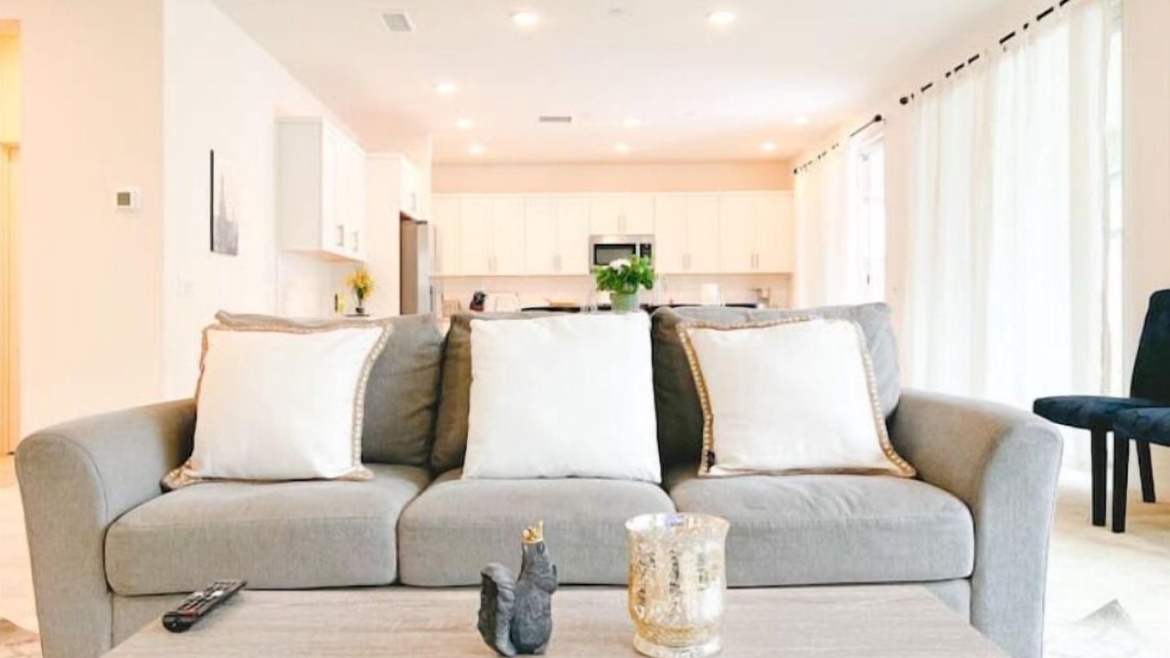 Photo of Livingroom in Ontario