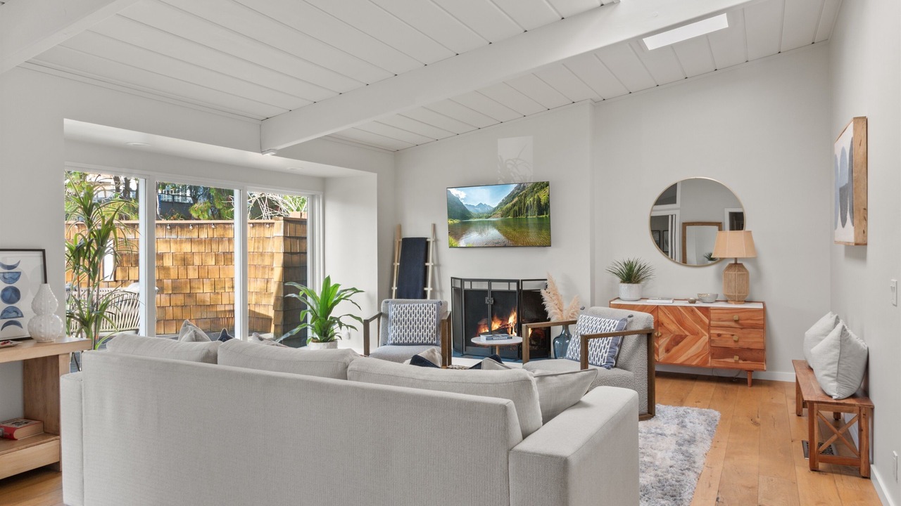 Photo of Livingroom in Del Mar
