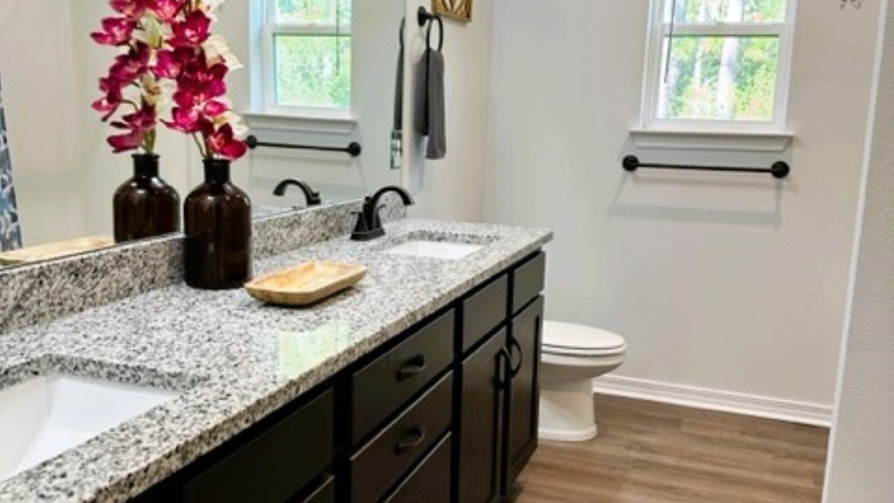 Photo of Bathroom in Navarre