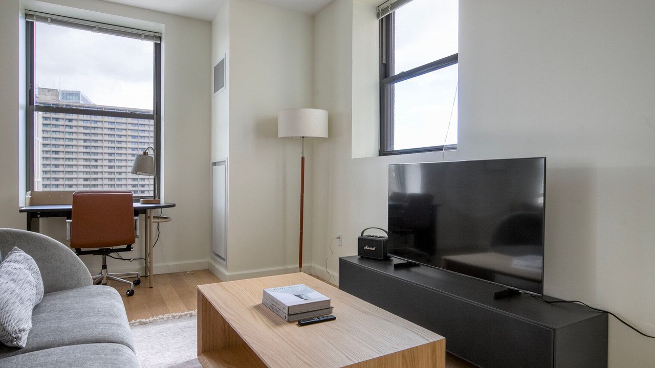 Photo of Livingroom in Bay Village