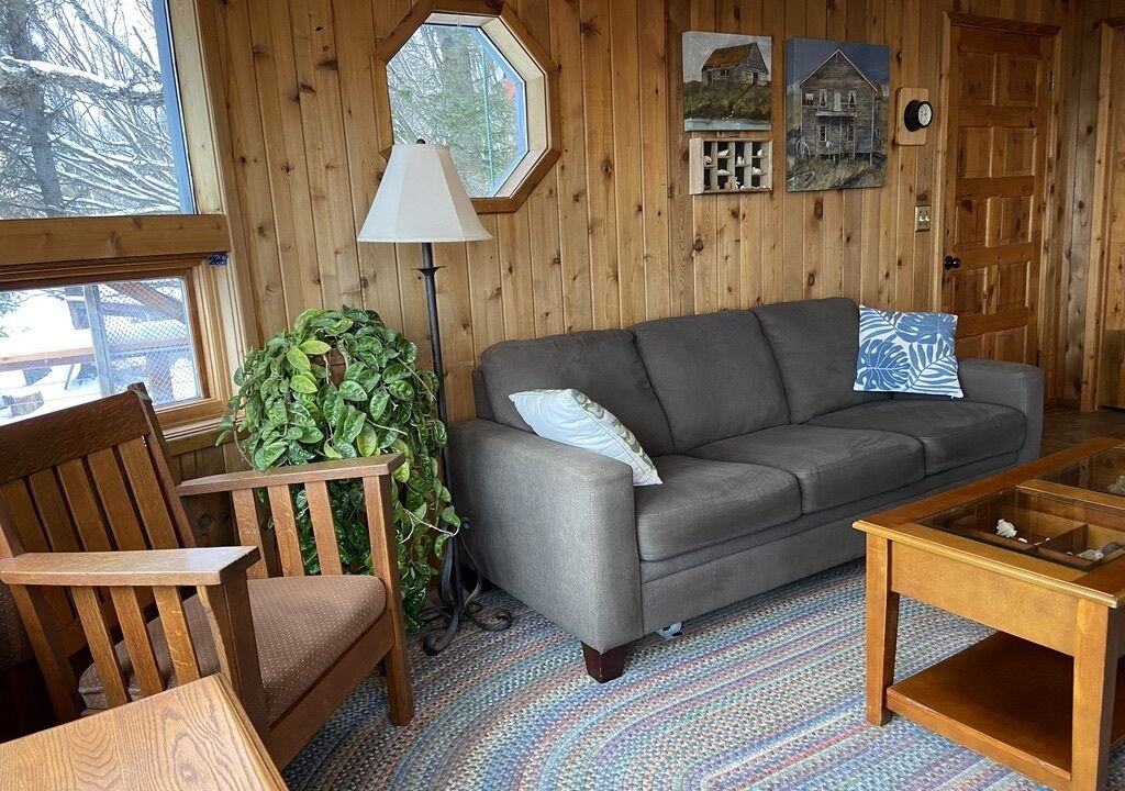 Photo of Livingroom in Homer