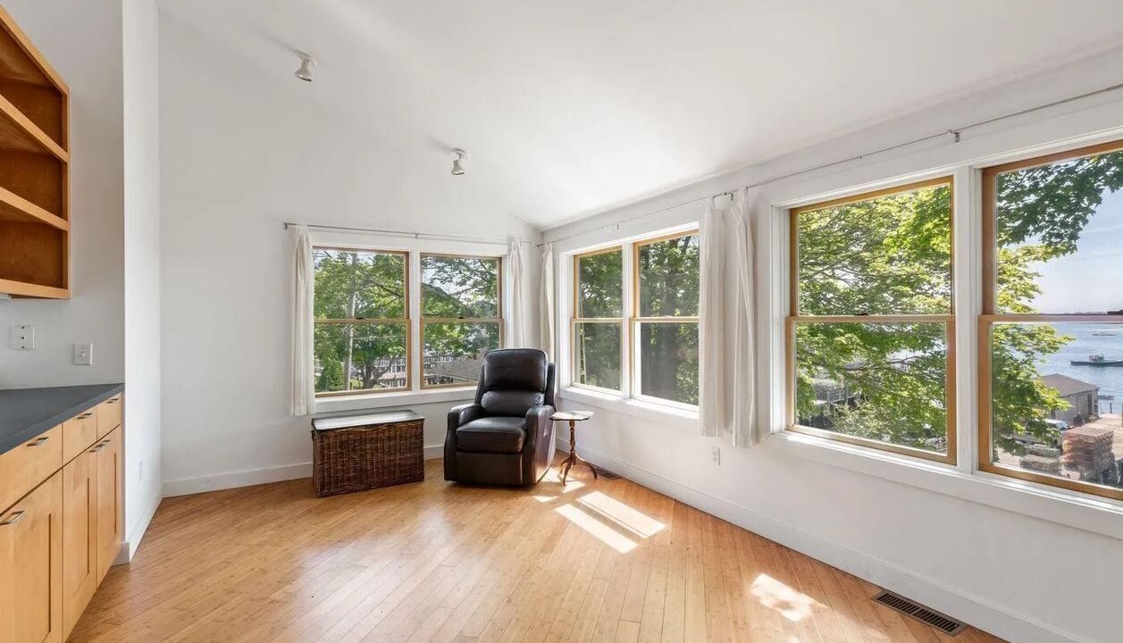 Photo of Bedroom in Friendship