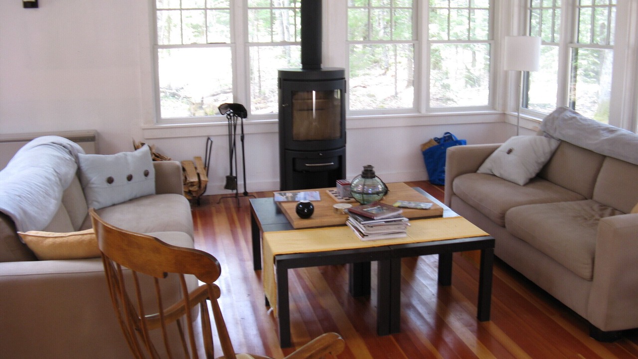 Photo of Livingroom in Surry