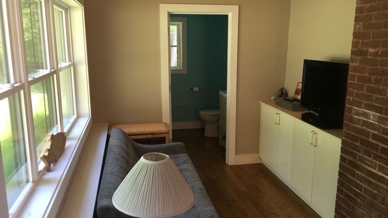 Photo of Livingroom in Surry