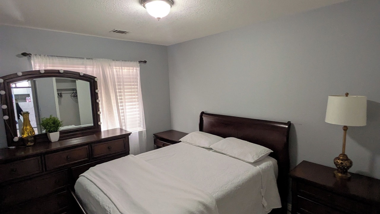Photo of Bedroom in Sunrise Manor