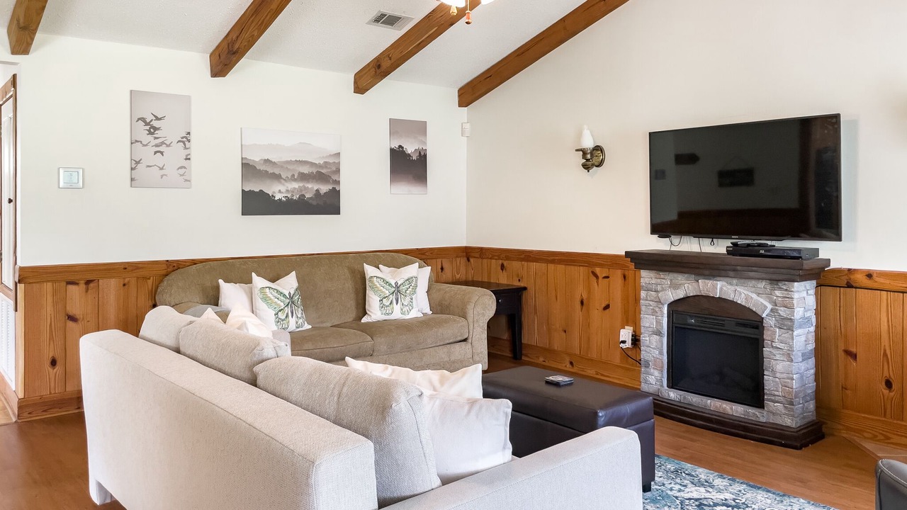 Photo of Livingroom in Pensacola