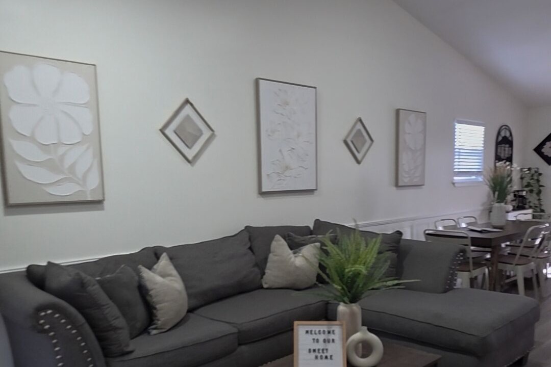 Photo of Livingroom in Northside