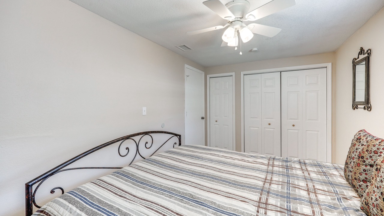 Photo of Bedroom in Northside