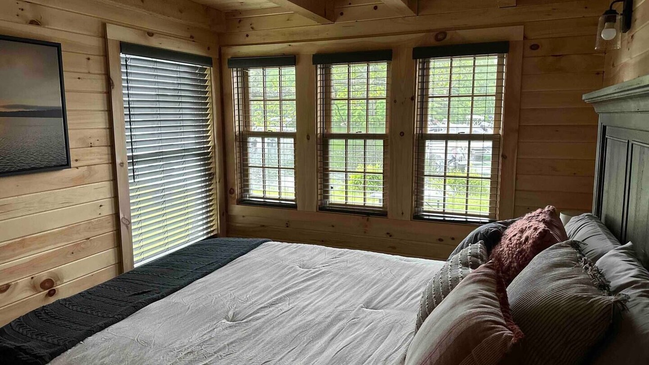 Photo of Bedroom in Winthrop