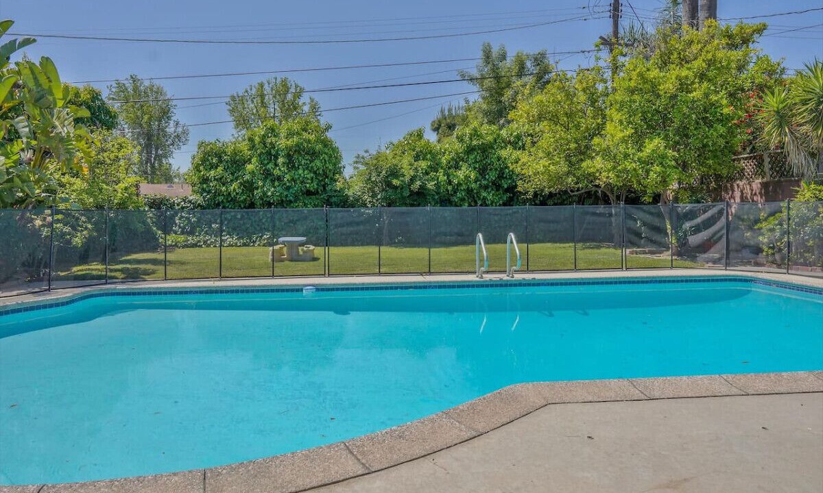 Photo of Outdoor in Valley Glen