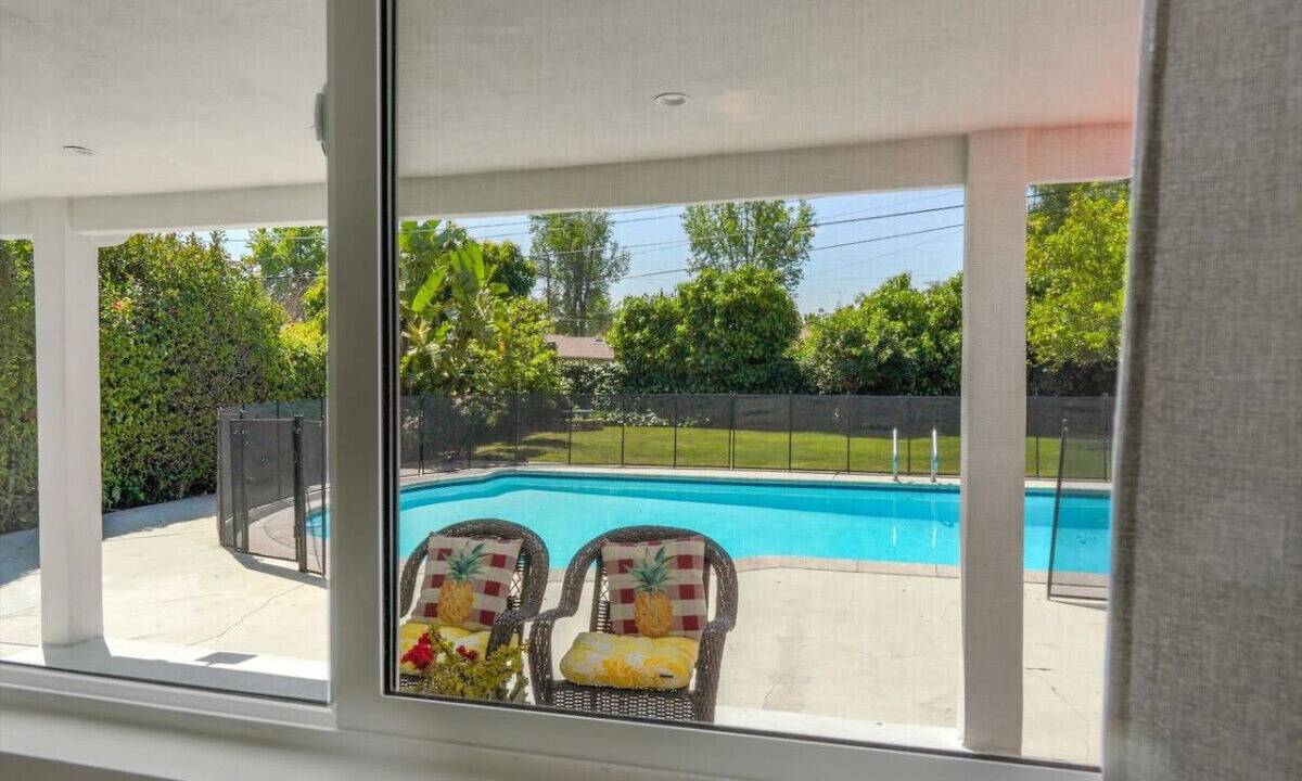 Photo of Outdoor in Valley Glen