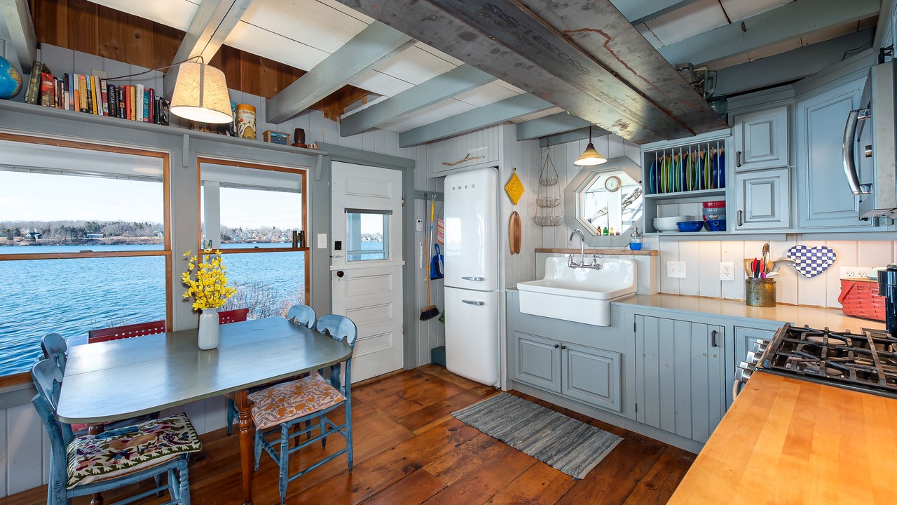 Photo of Kitchen in Mid-Coast and Islands