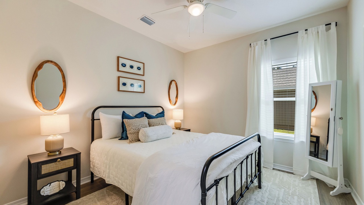 Photo of Bedroom in Laurel Hill