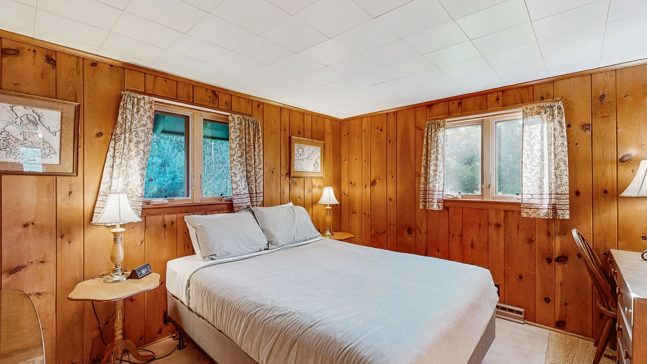 Photo of Bedroom in Owls Head