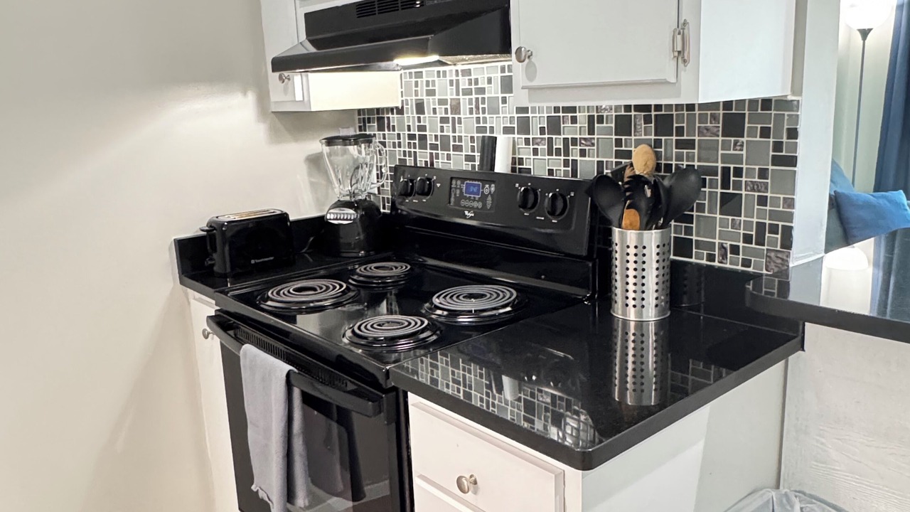 Photo of Kitchen in Biltmore Beach