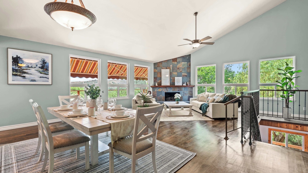 Photo of Livingroom in Pomona