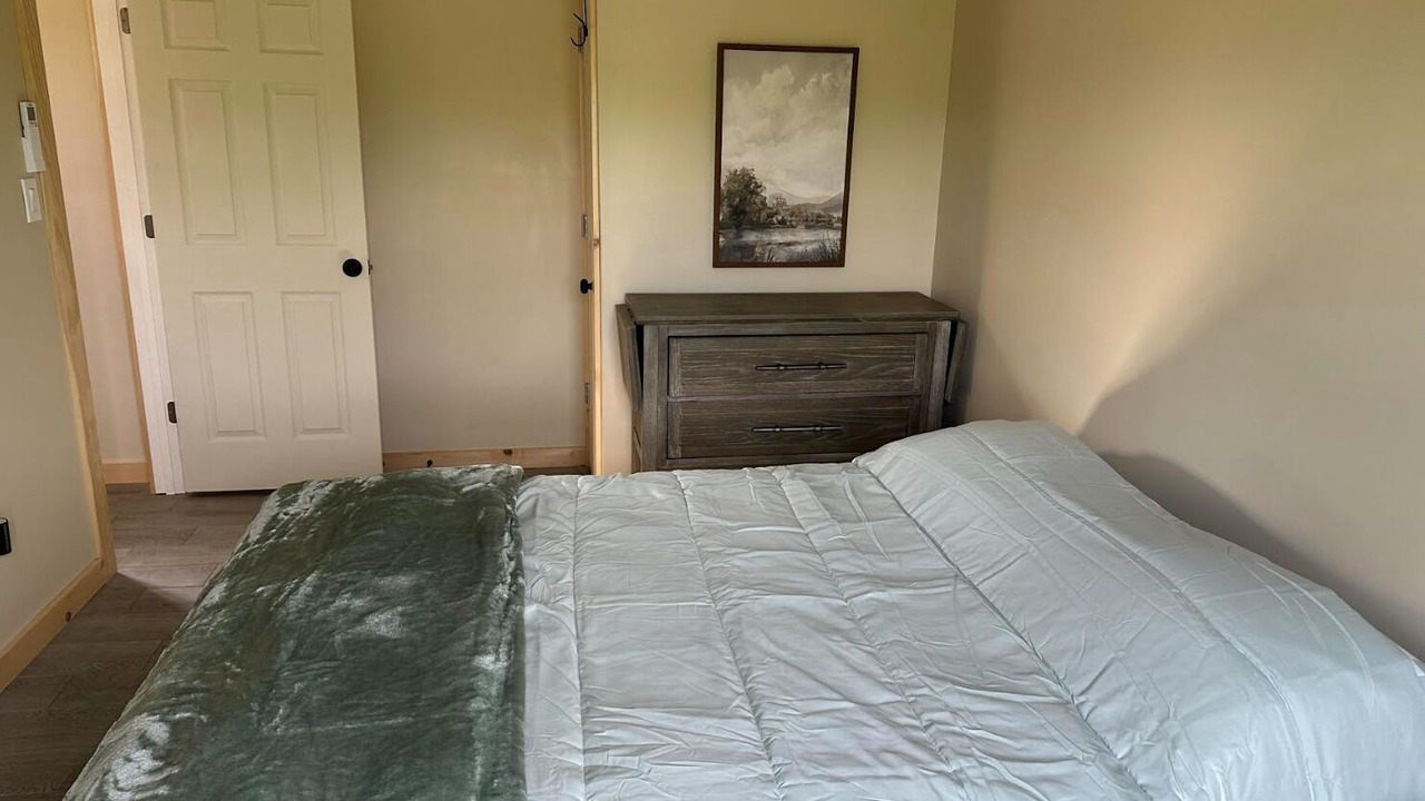 Photo of Bedroom in Oakland