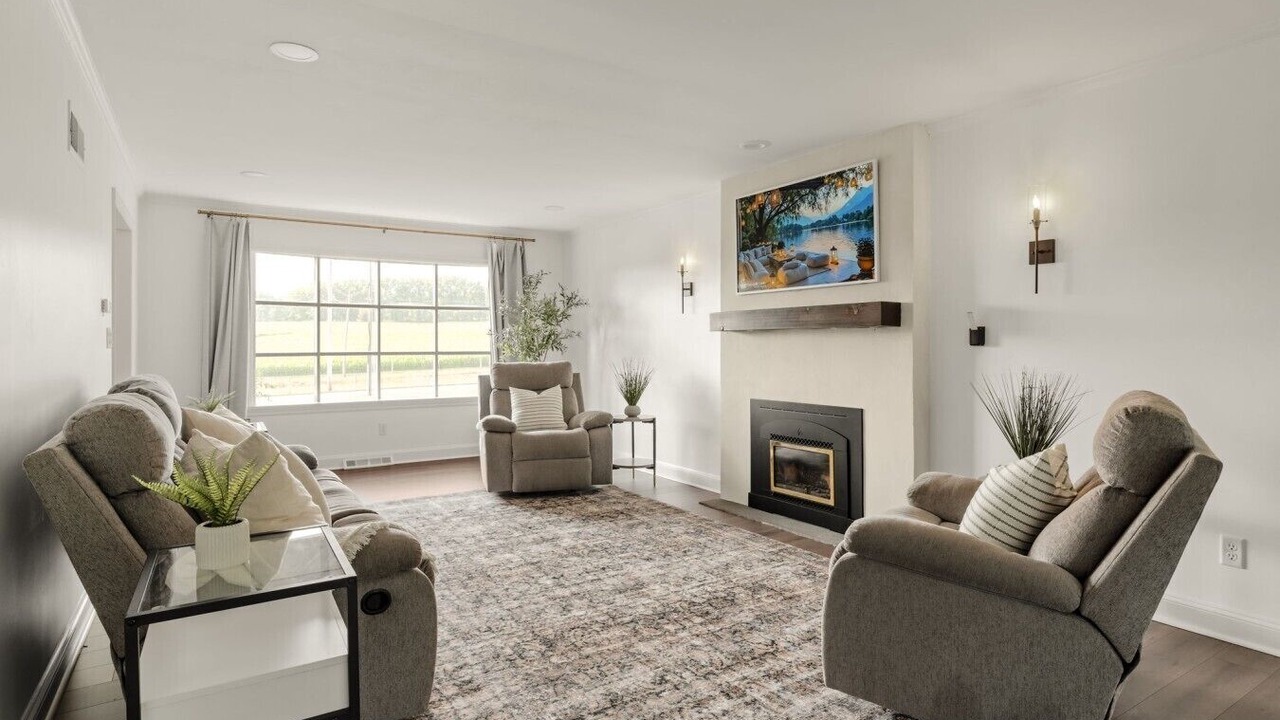 Photo of Livingroom in Steelville