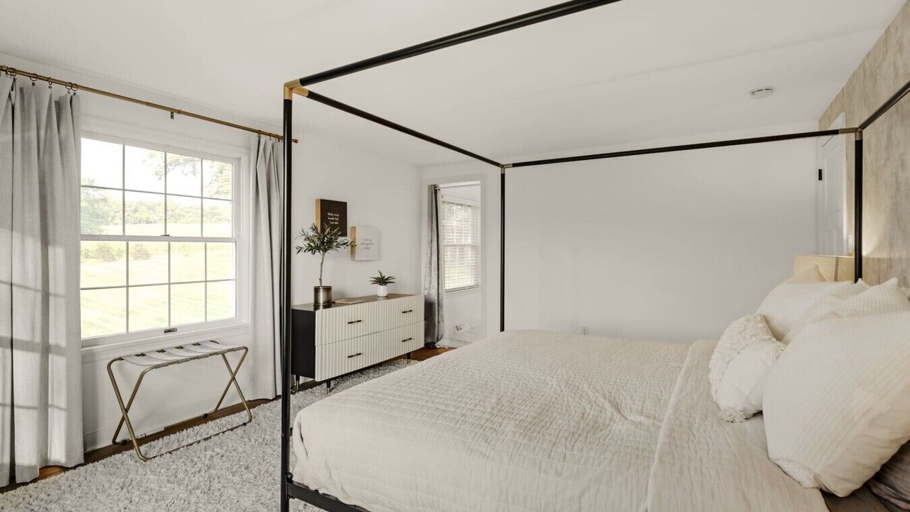 Photo of Bedroom in Steelville