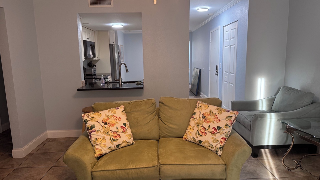 Photo of Livingroom in Gulf Gate Estates