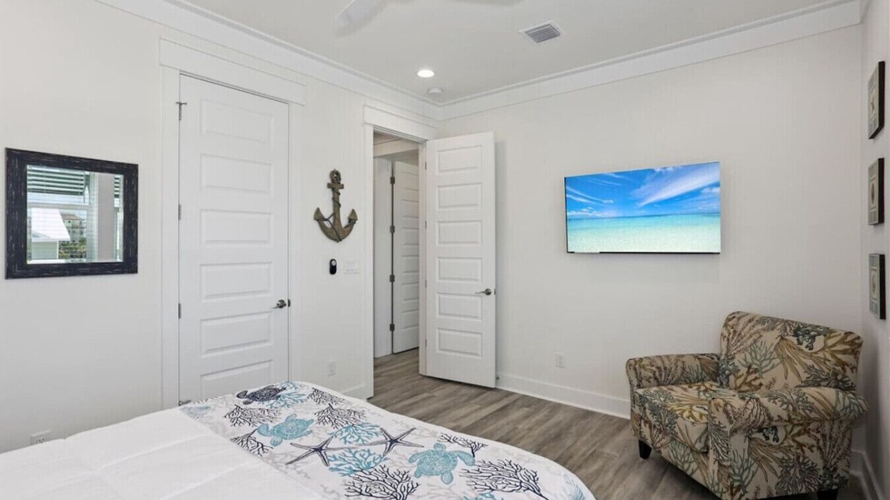 Photo of Bedroom in Navarre Beach
