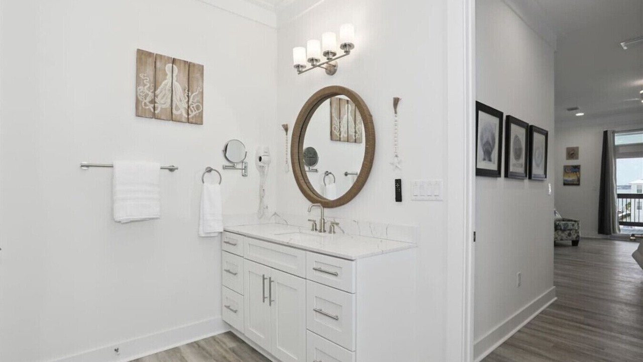 Photo of Bathroom in Navarre Beach
