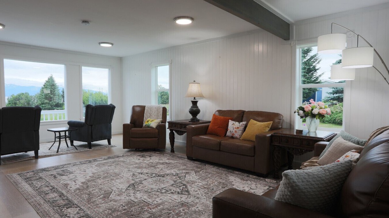 Photo of Livingroom in Kachemak