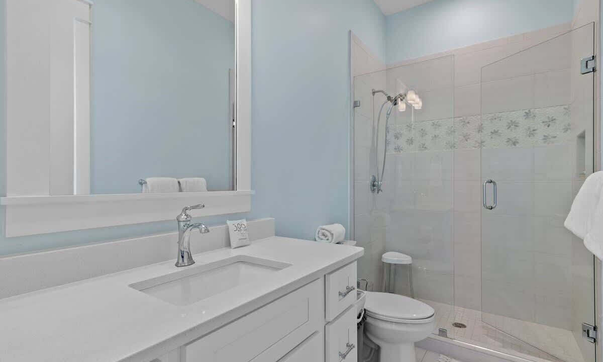 Photo of Bathroom in Lakeside at Blue Mountain Beach