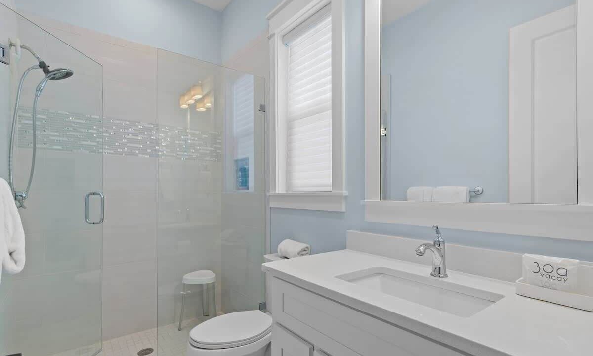 Photo of Bathroom in Lakeside at Blue Mountain Beach