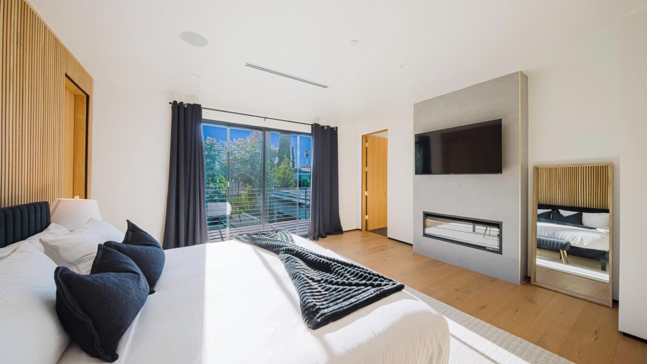 Photo of Bedroom in Sherman Oaks