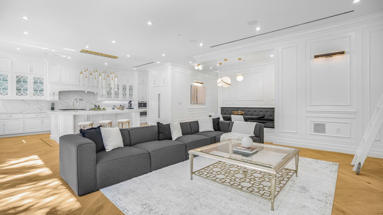 Photo of Livingroom in Melrose