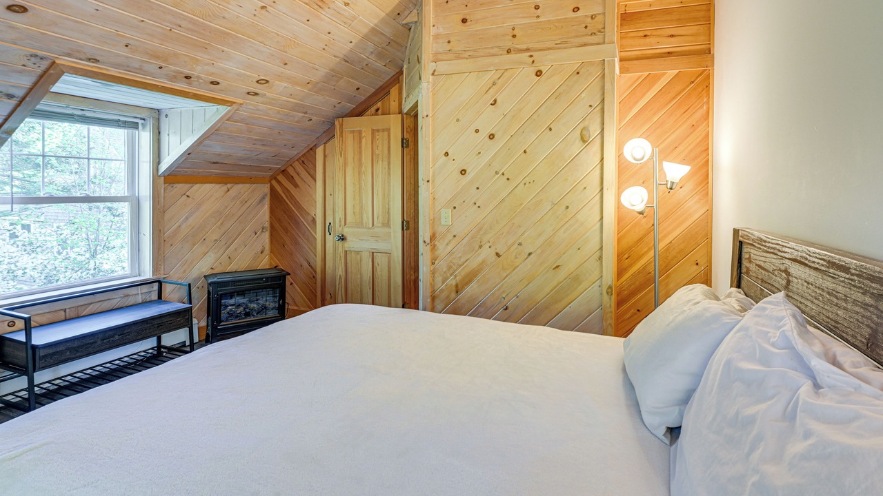Photo of Bedroom in Southwest Harbor