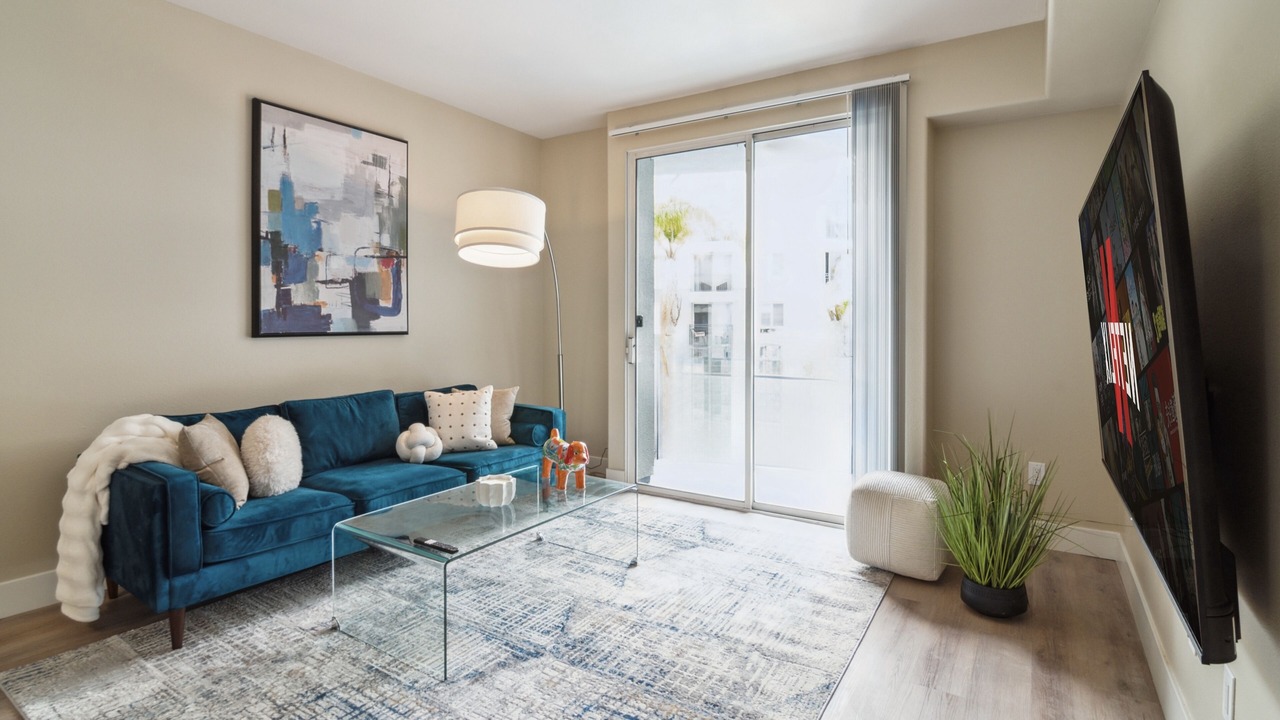 Photo of Livingroom in Del Rey