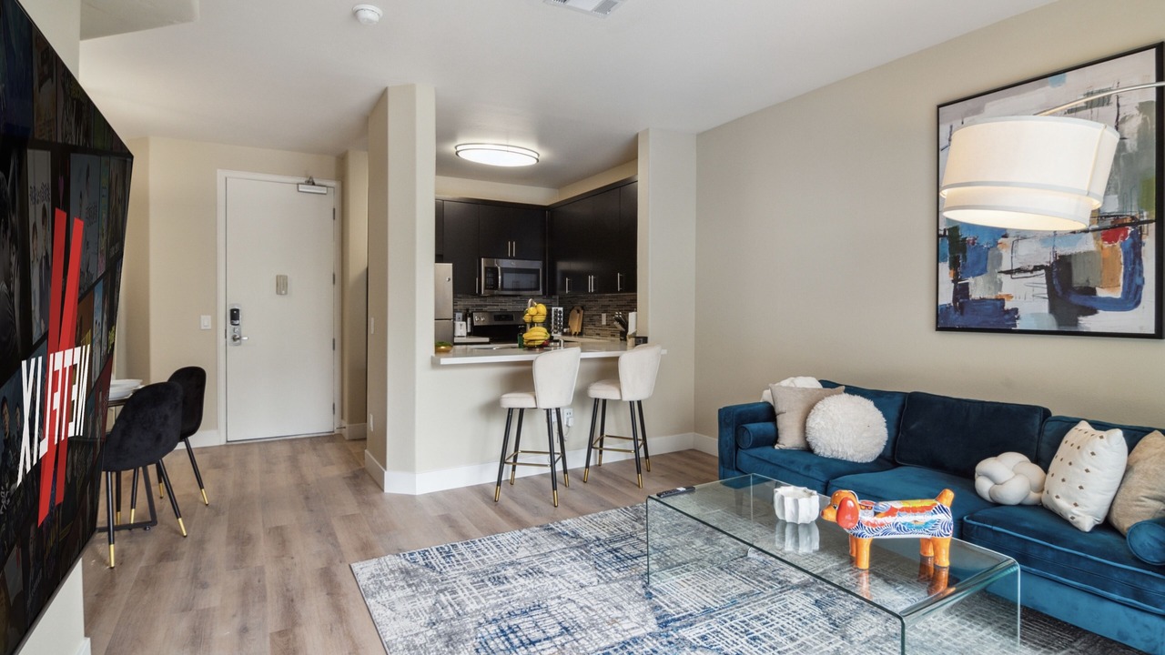 Photo of Livingroom in Del Rey
