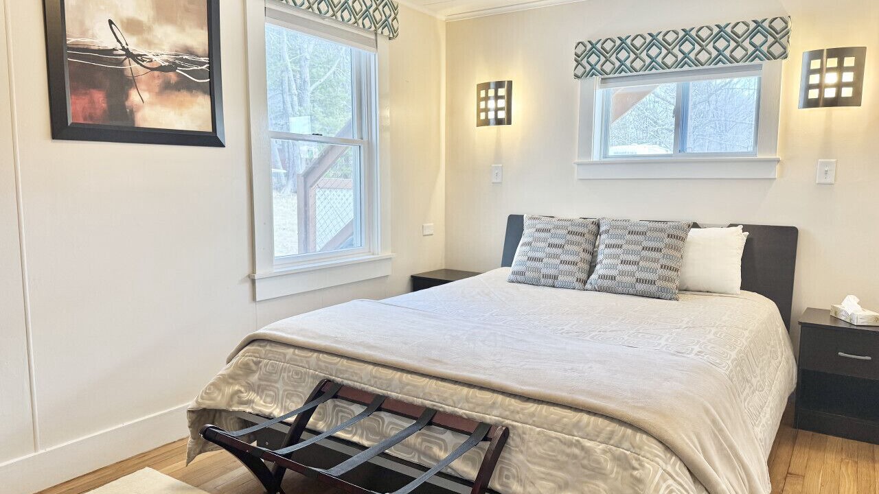 Photo of Bedroom in Hulls Cove