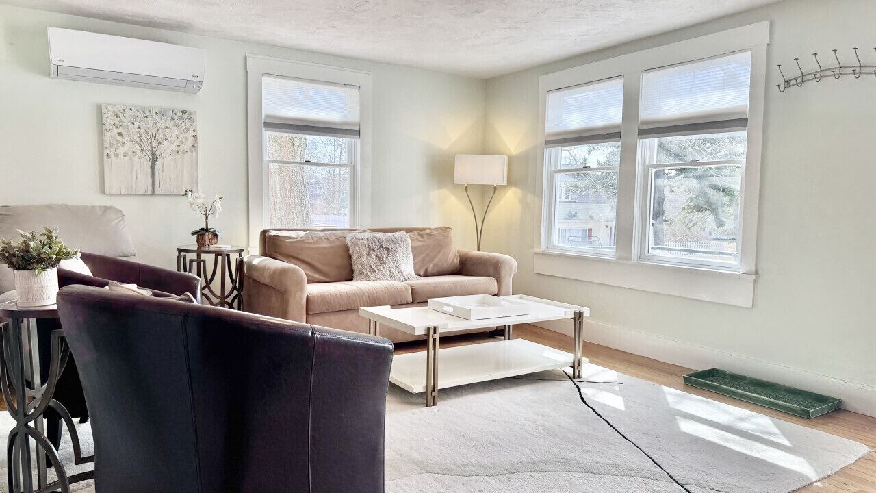 Photo of Livingroom in Hulls Cove
