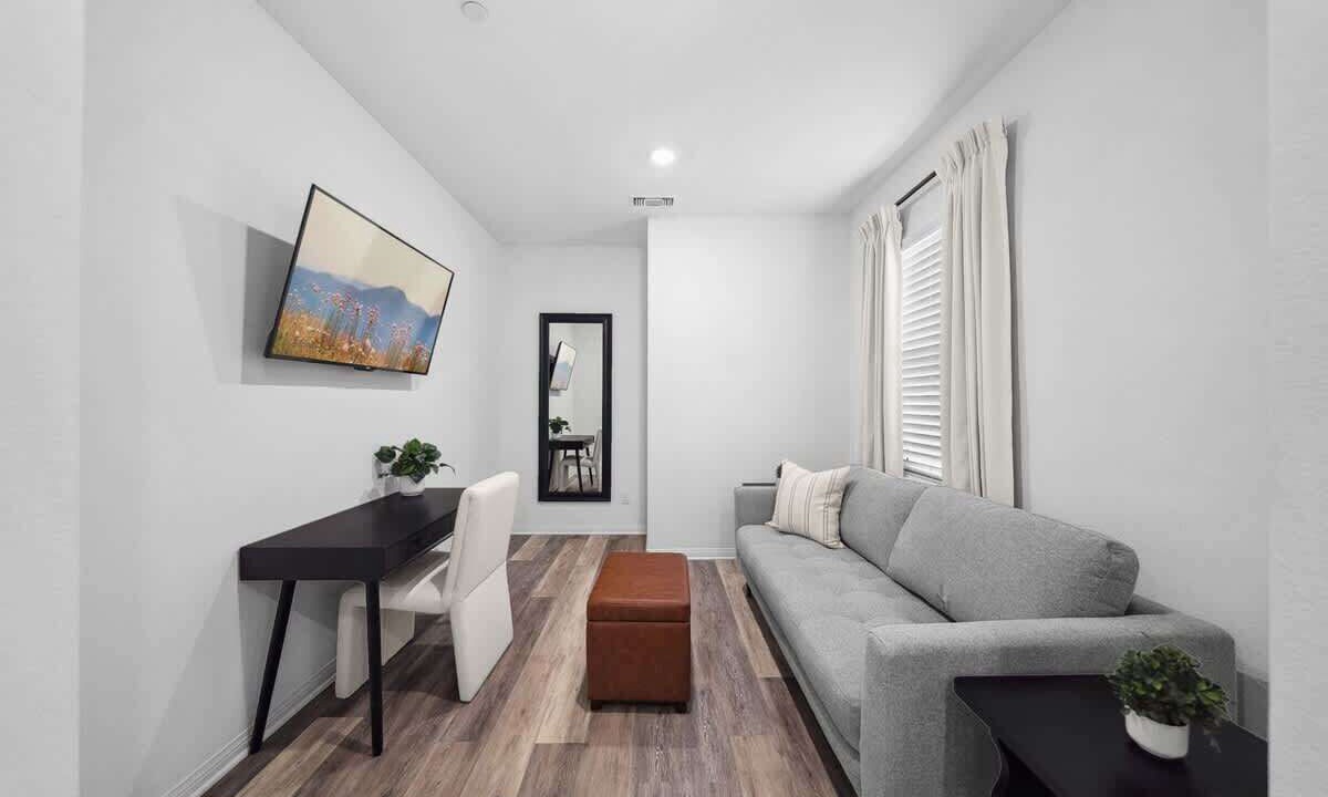 Photo of Bedroom in Riverside