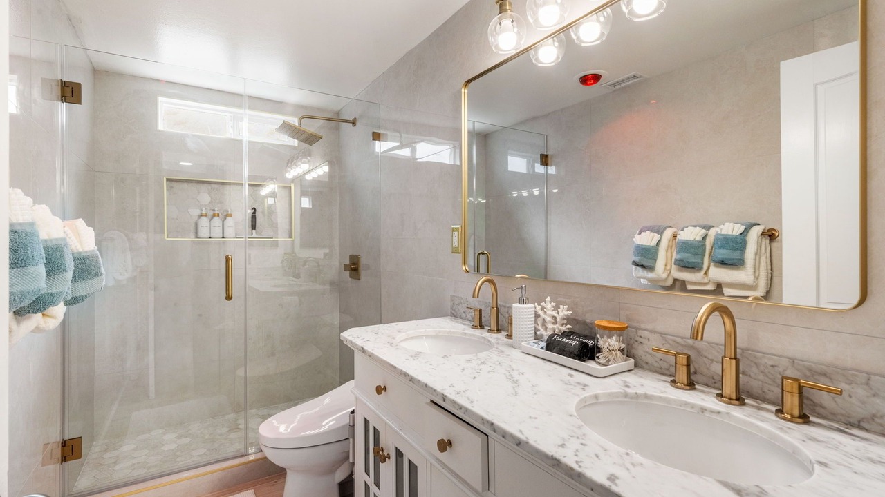 Photo of Bathroom in Sand Section
