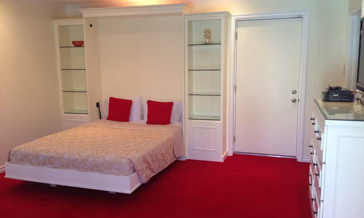 Photo of Bedroom in Sherman Oaks