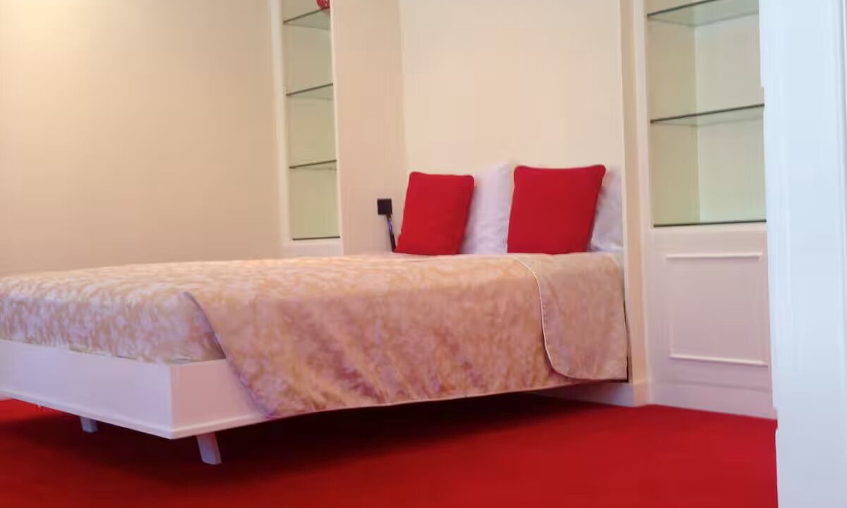 Photo of Bedroom in Sherman Oaks
