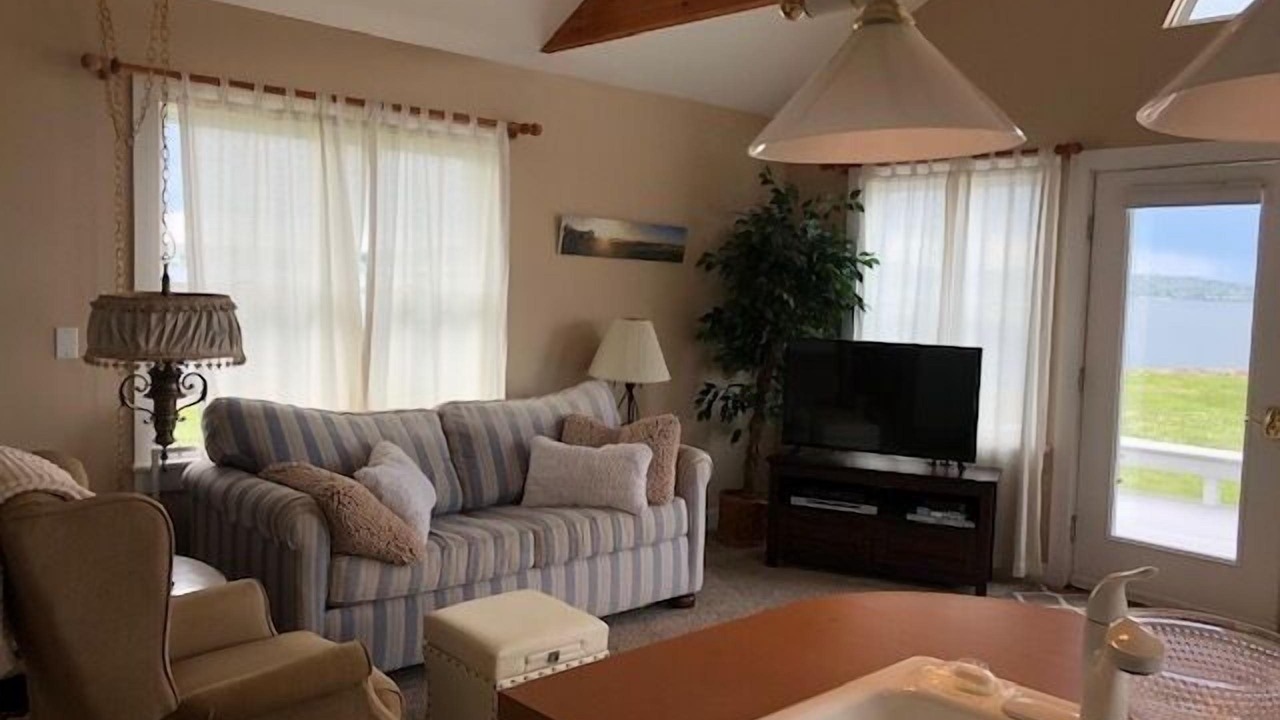 Photo of Bedroom in Knox County
