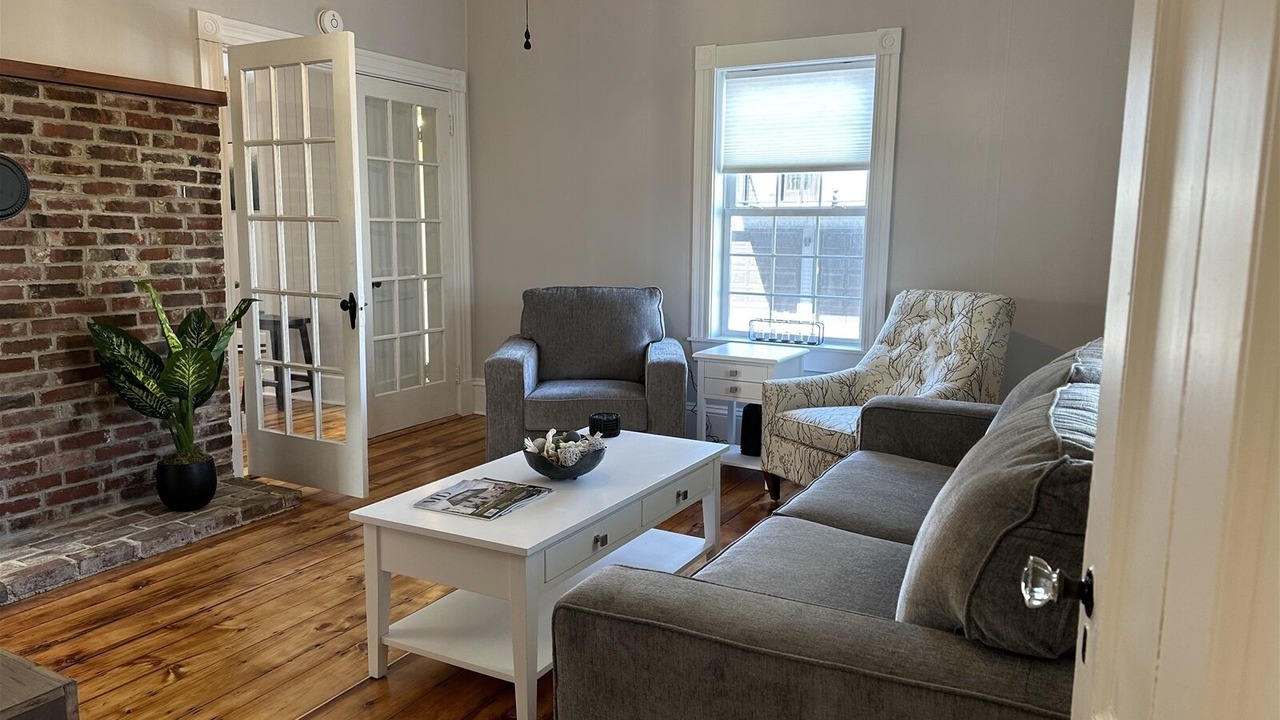 Photo of Livingroom in Rockland