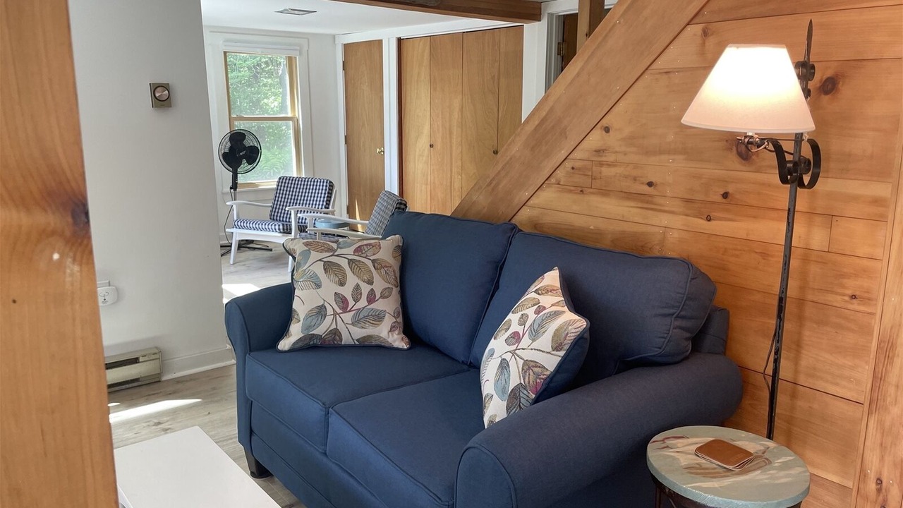 Photo of Livingroom in Northport
