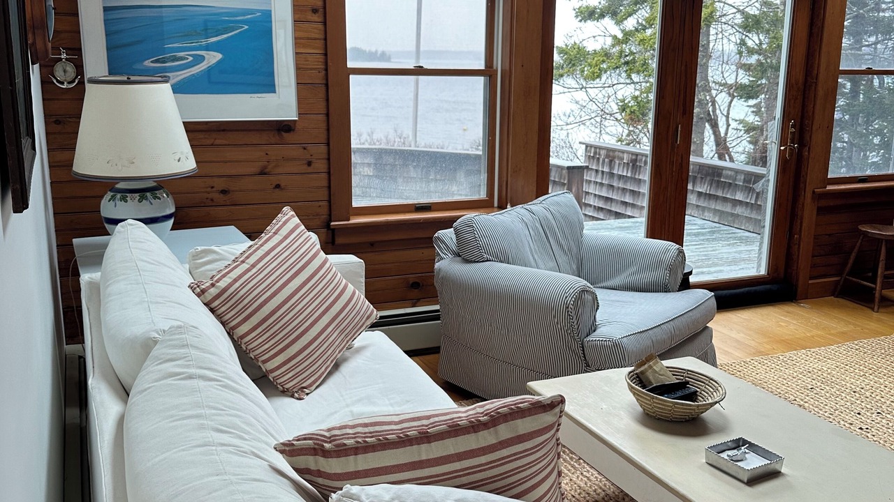 Photo of Livingroom in Friendship