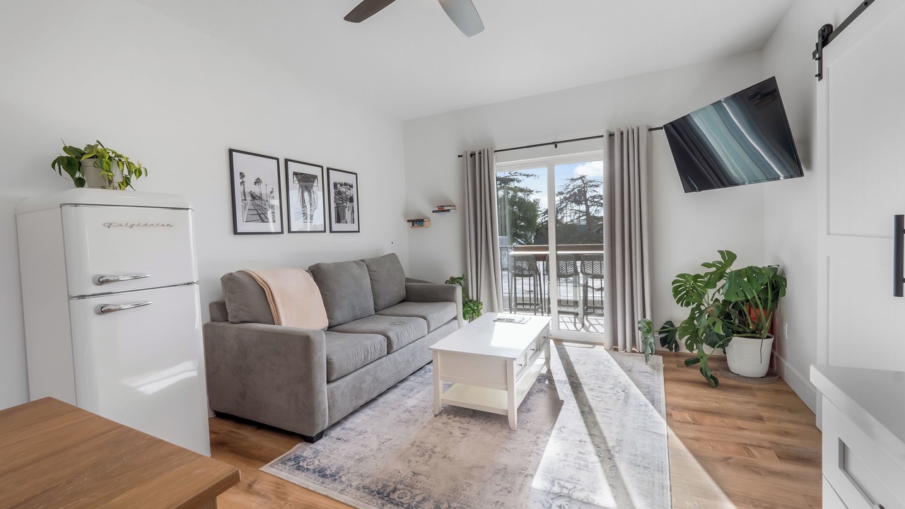 Photo of Livingroom in Townsite