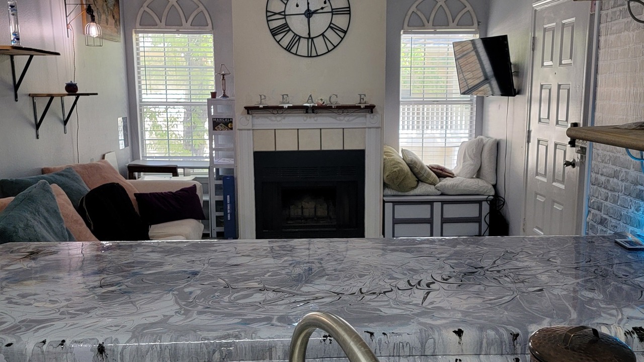 Photo of Livingroom in Ferry Pass