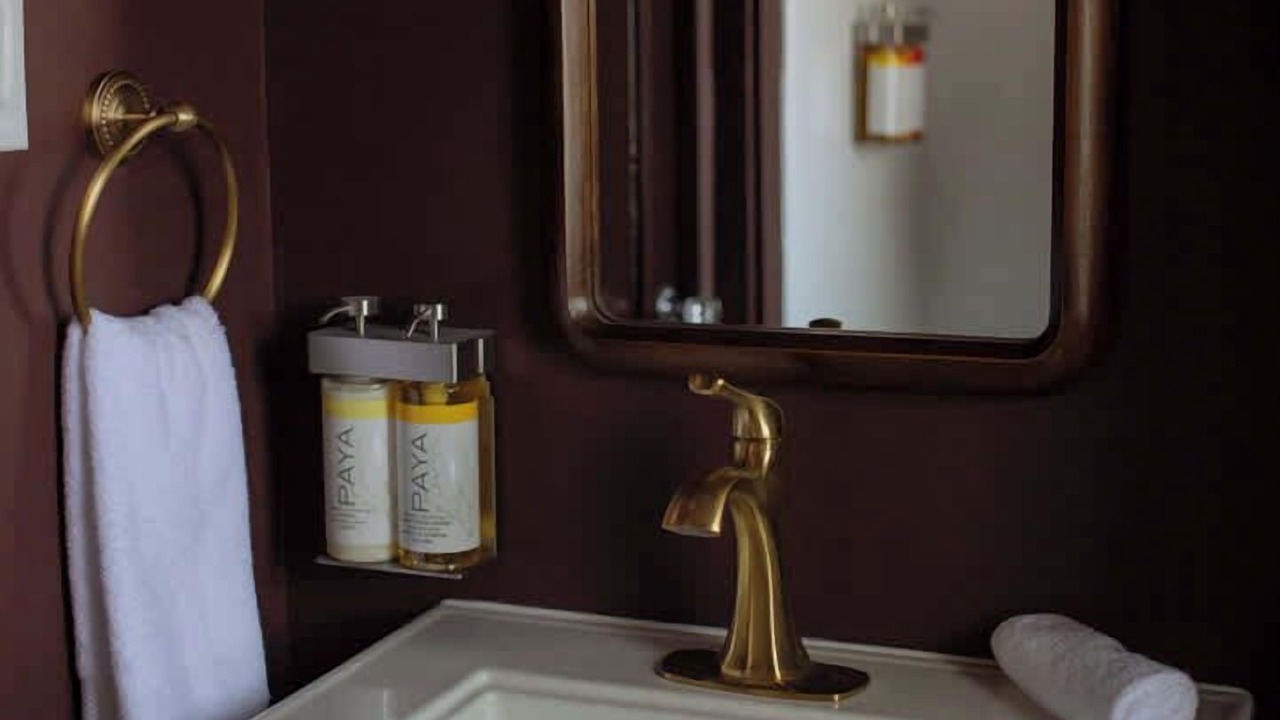 Photo of Bathroom in Hollywood
