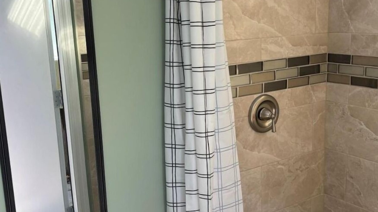 Photo of Bathroom in Park East