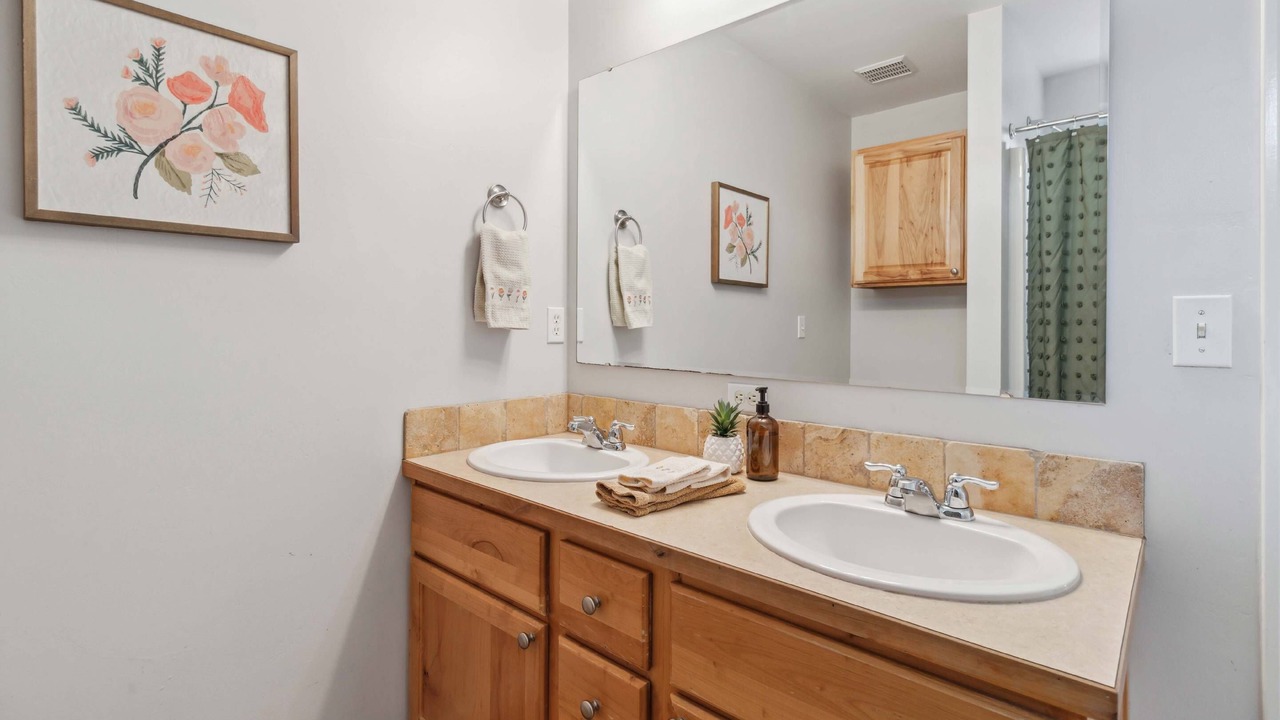 Photo of Bathroom in Northwest Boise City