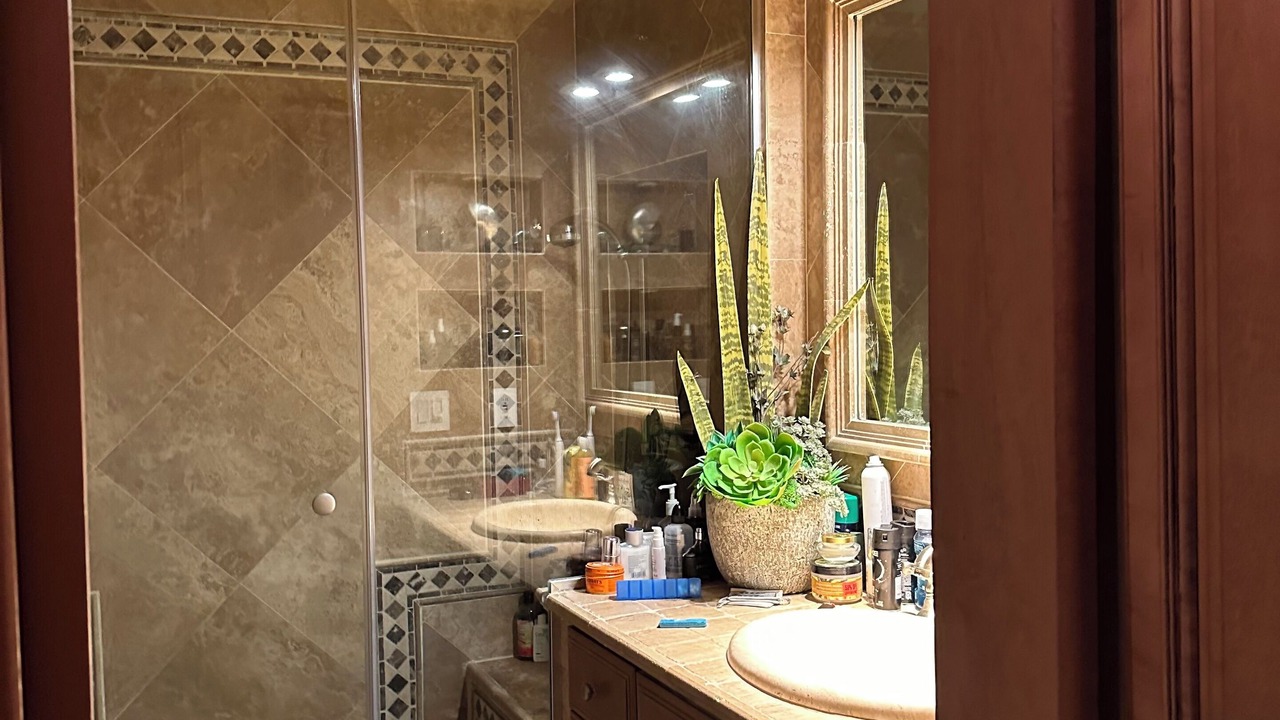 Photo of Bathroom in Corona del Mar